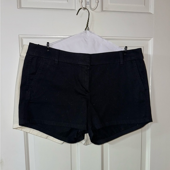 J. Crew black and white pair of shorts - Picture 1 of 2